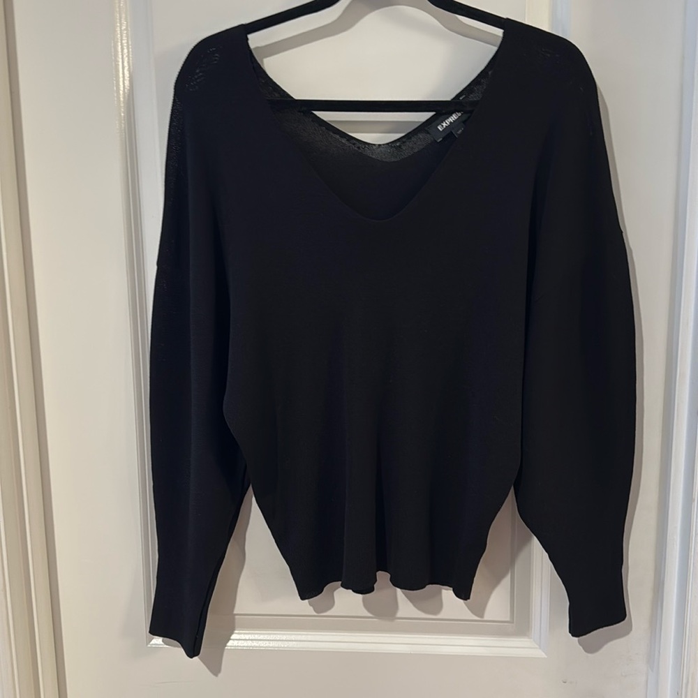 🌸Express Sweater🌸